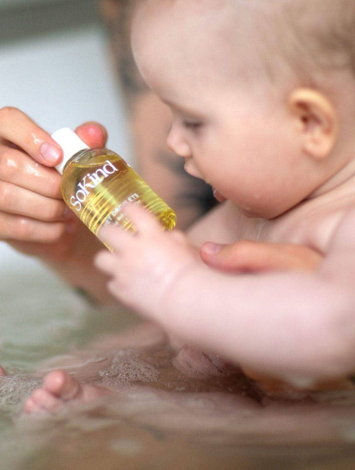Velvet Droplets - Beroligende badeolie til baby